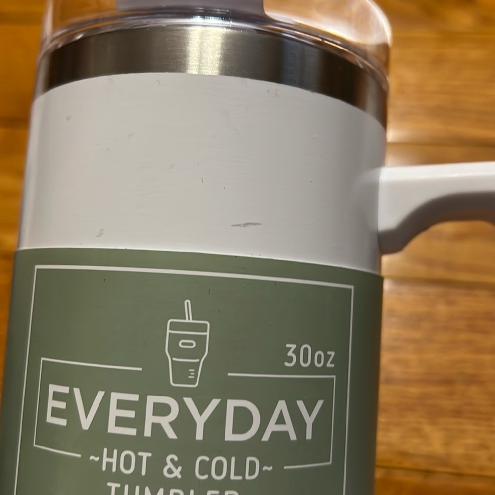 Everyday 30 oz Hit & Cold Tumbler - White - Brand New - Picture 4 of 5